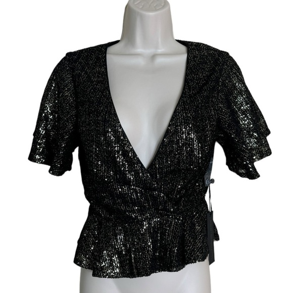 NWT House of Harlow 1960 X Revolve Sequin Suri Wrap Top Metallic - Picture 2 of 8